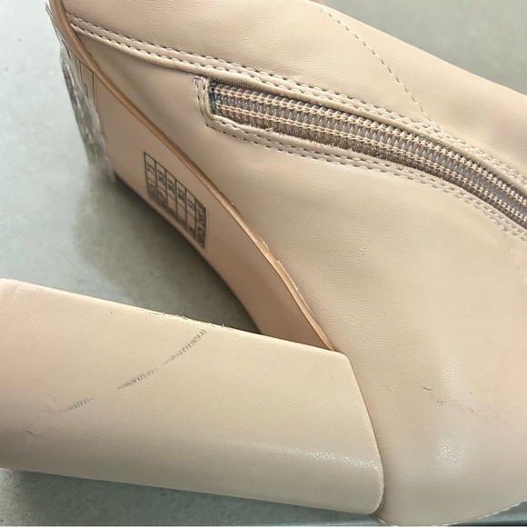 Boots Forever 21 Chic Beige Heeled Boots 7 1/2 - Picture 8 of 8